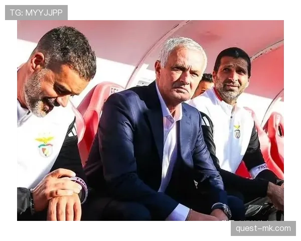 穆里尼奥战术革新显成效，率队状态回升迎战关键战役