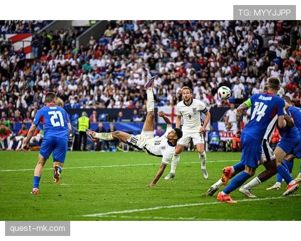 贝林厄姆国家队与俱乐部发展路径对比：核心地位如何建立